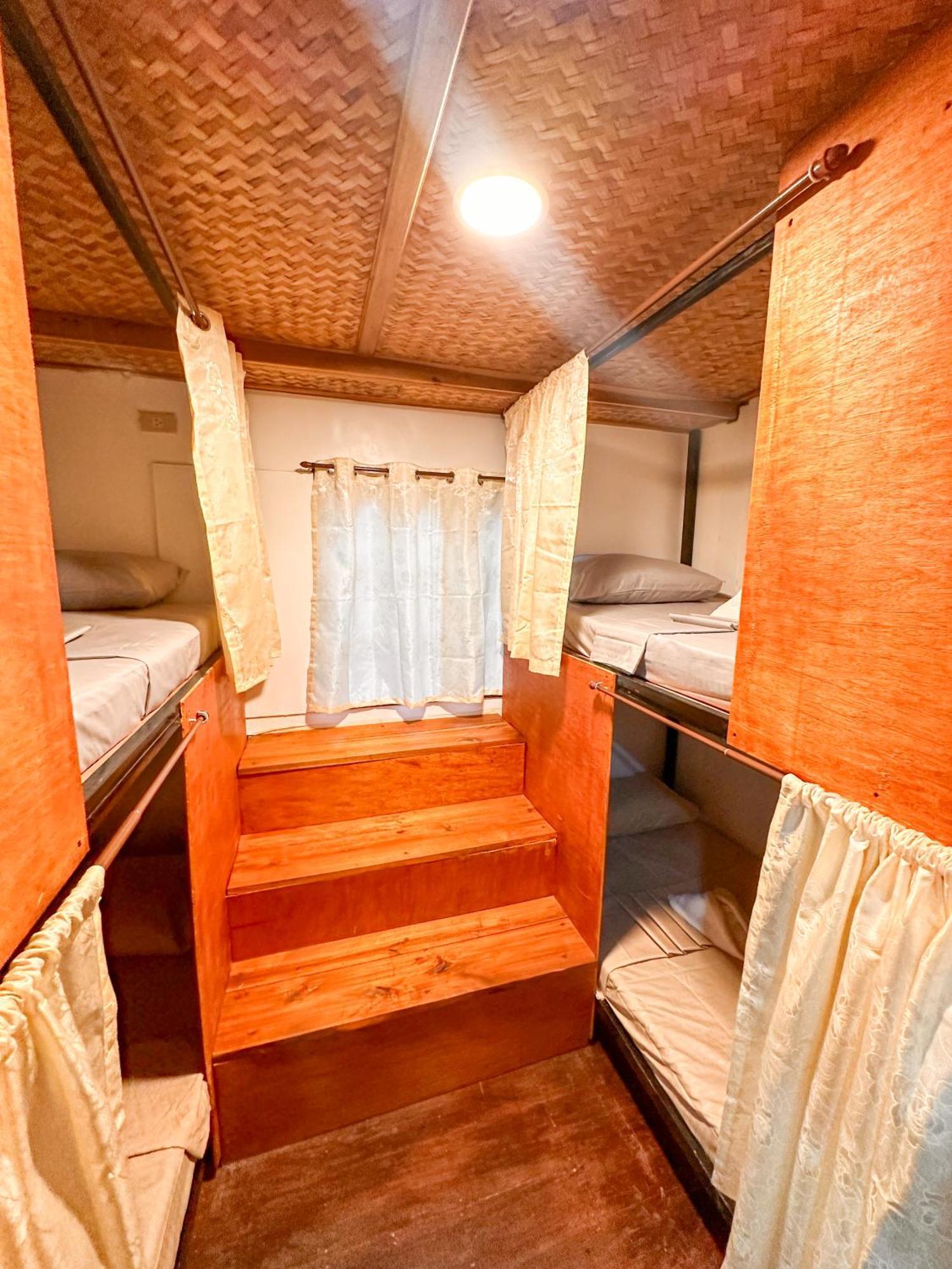 Hangout'S Hostel El Nido Exterior photo
