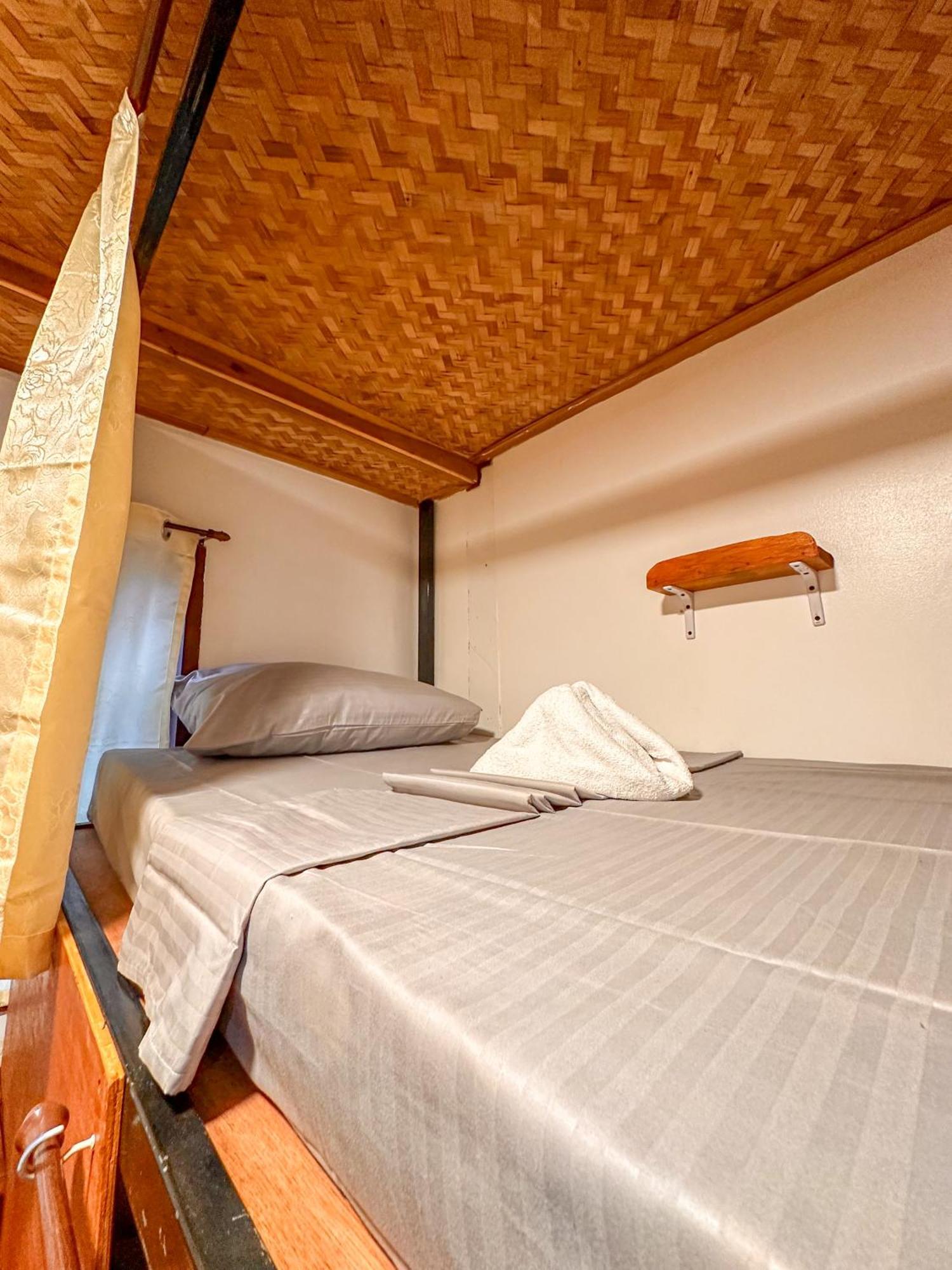 Hangout'S Hostel El Nido Exterior photo
