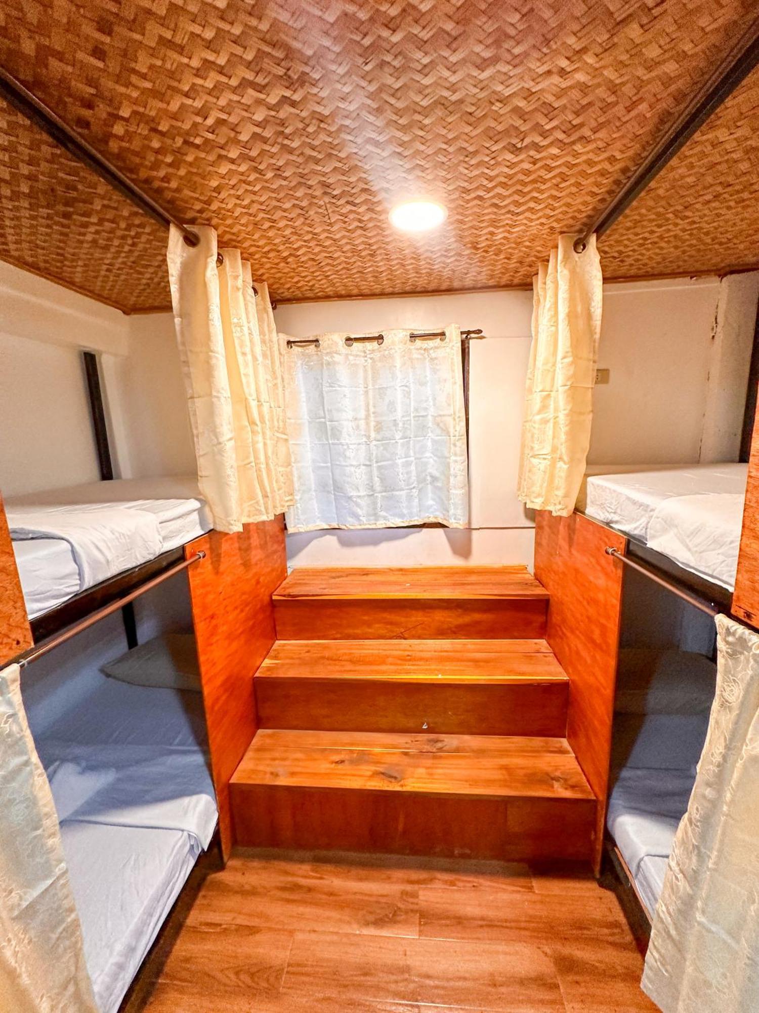 Hangout'S Hostel El Nido Exterior photo