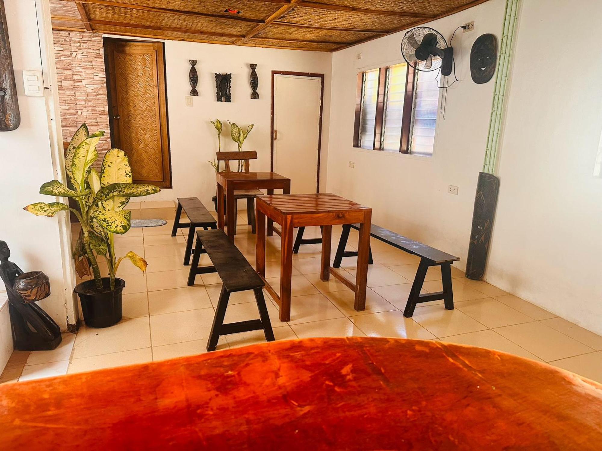 Hangout'S Hostel El Nido Exterior photo