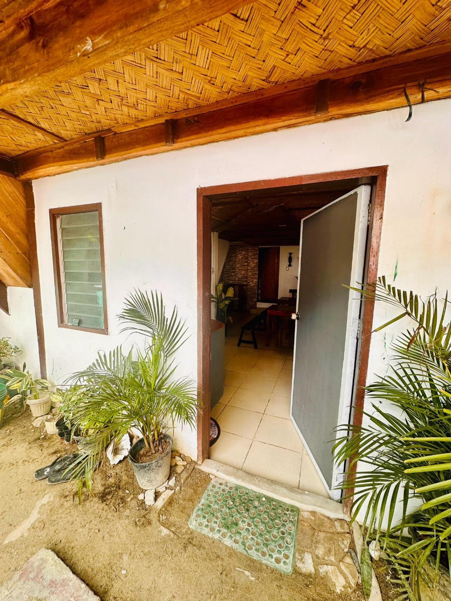 Hangout'S Hostel El Nido Exterior photo